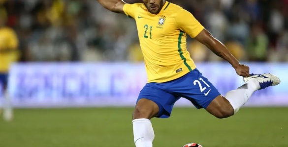 Hulk em ação pela Seleção em 2016