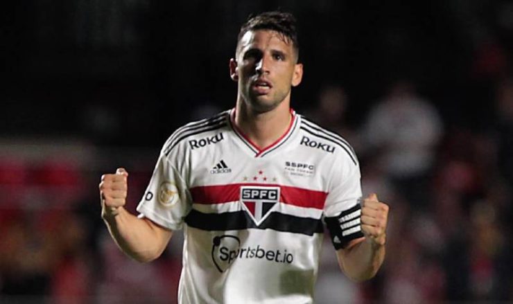 Toca no Calleri que é gol (Foto: Twitter/São Paulo FC))